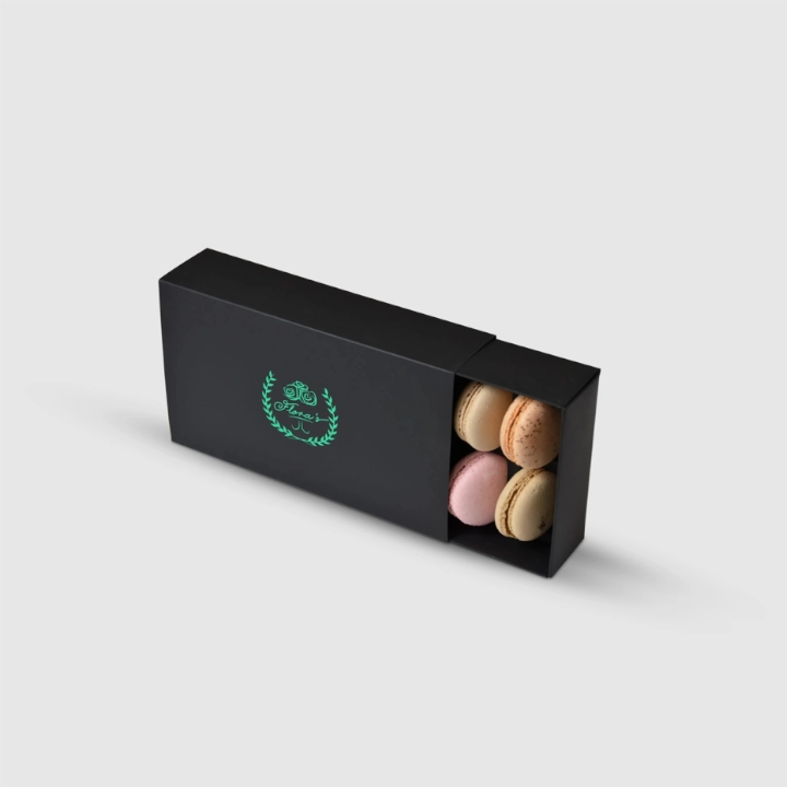 custom-macaron-boxes-2